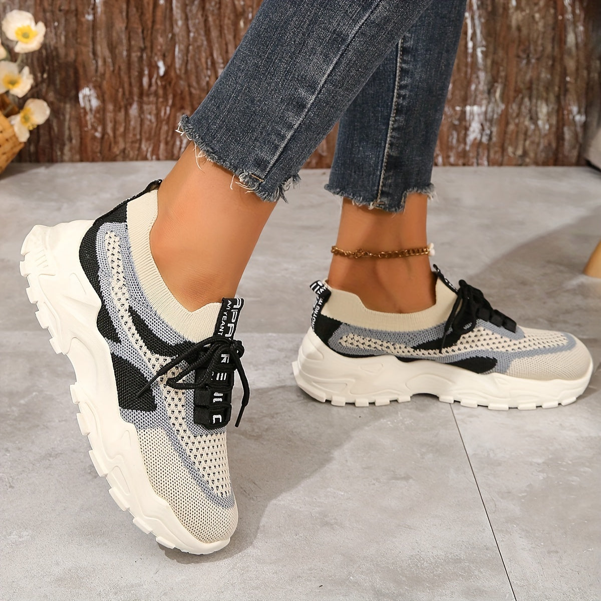 Lightweight Walking Shoes