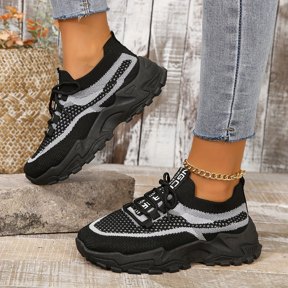 Lightweight Walking Shoes
